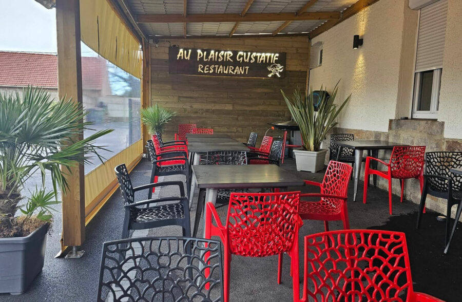 Ensemble Immobilier avec commerce et logement