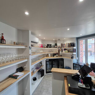 Ensemble Immobilier avec commerce et logement