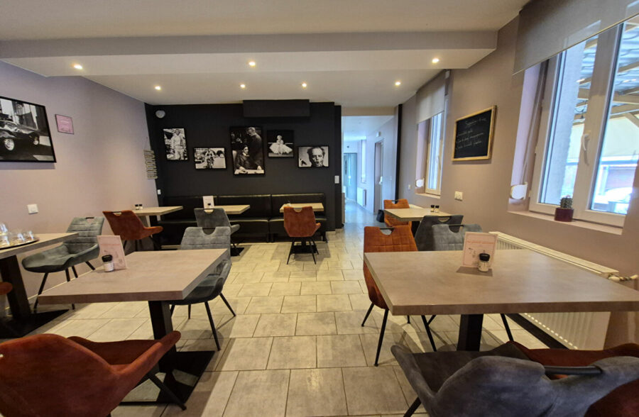 Ensemble Immobilier avec commerce et logement