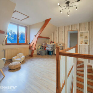 Maison familiale individuelle semi plain pied 5 chambres