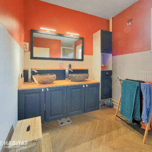 Maison familiale individuelle semi plain pied 5 chambres