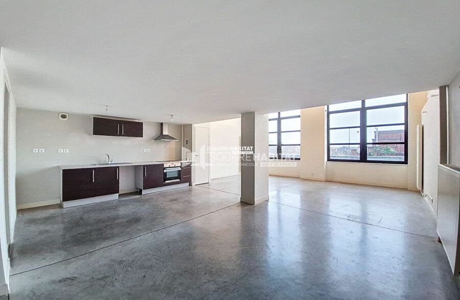 LOFT 150 m² 3 CHAMBRES ET STATIONNEMENT PRES DE LA GARE