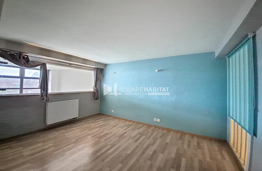 LOFT 150 m² 3 CHAMBRES ET STATIONNEMENT PRES DE LA GARE