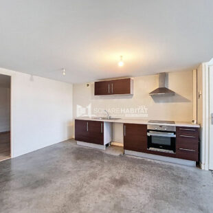 LOFT 150 m² 3 CHAMBRES ET STATIONNEMENT PRES DE LA GARE