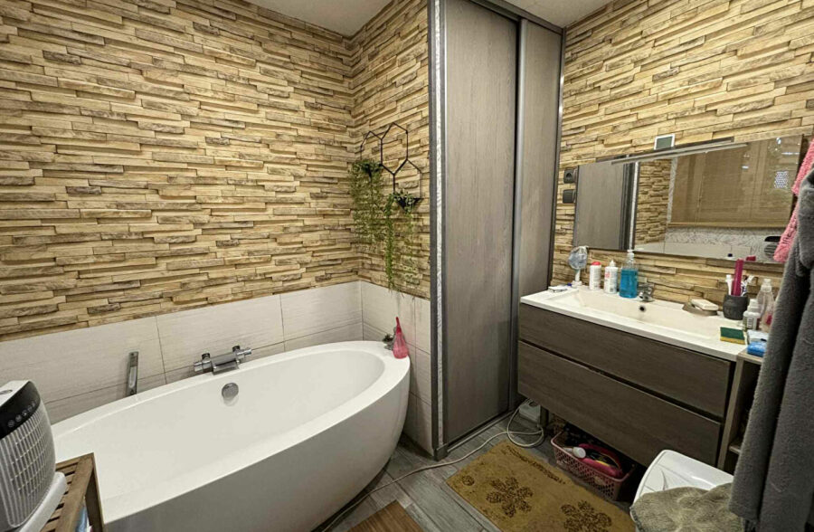 Maison  individuelle semi plain pied