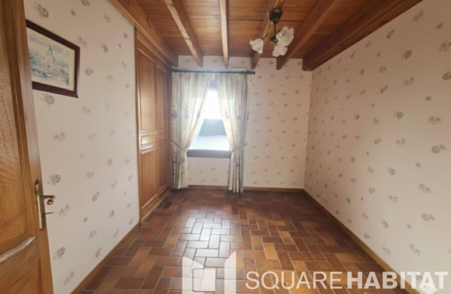 Maison Sachin 8 pièce(s) 141 m2