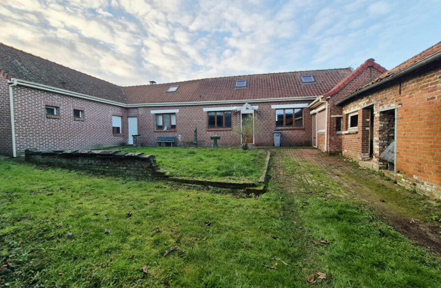 Corps de ferme Lespesses