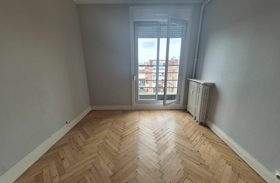 LILLE – REPUBLIQUE – T3  66m² + cave + box