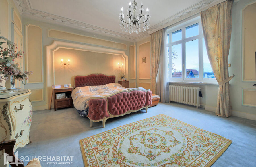 Élégante maison bourgeoise au fort potentiel