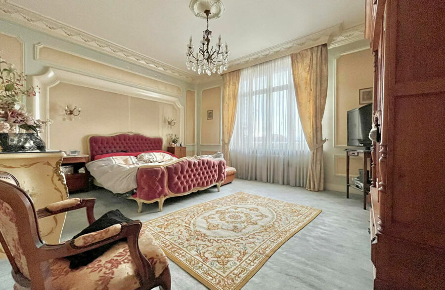 Élégante maison bourgeoise au fort potentiel