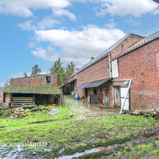 CORP DE FERME AVEC GRANGE ET TERRAIN DE 6200  M² <small>&nbsp;Sous compromis&nbsp;</small>