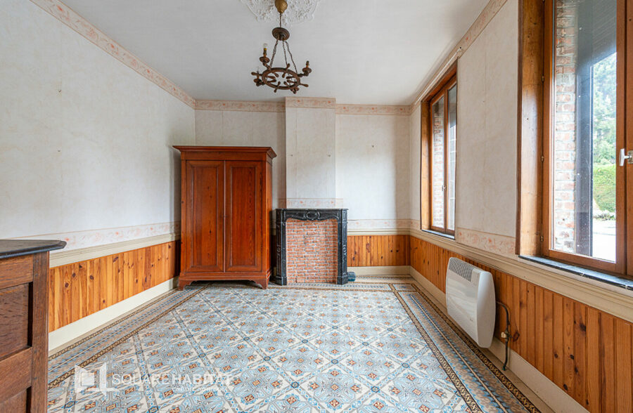 CORP DE FERME AVEC GRANGE ET TERRAIN DE 6200  M² <small>&nbsp;Sous compromis&nbsp;</small>