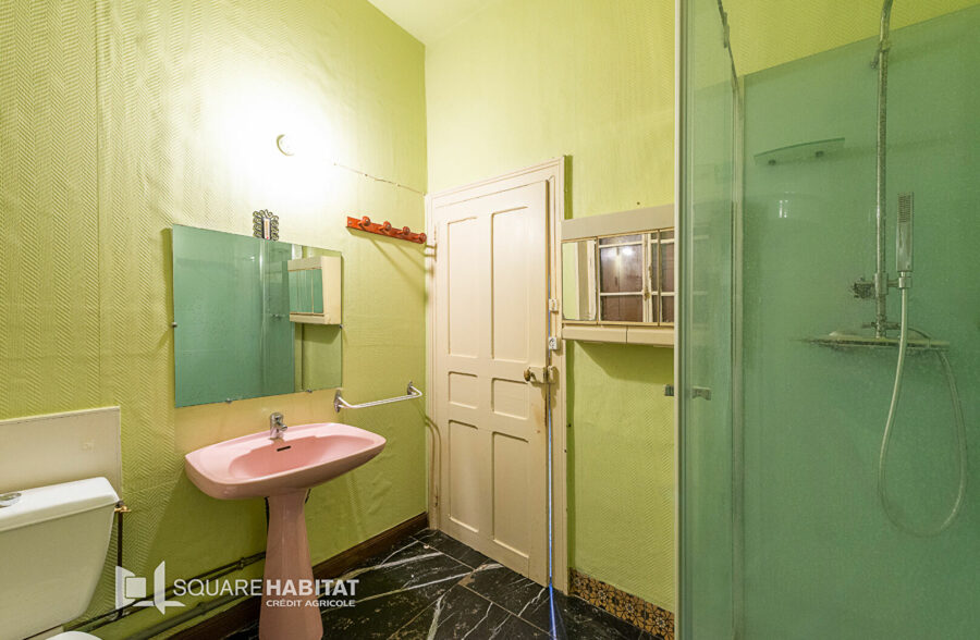 CORP DE FERME AVEC GRANGE ET TERRAIN DE 6200  M² <small>&nbsp;Sous compromis&nbsp;</small>