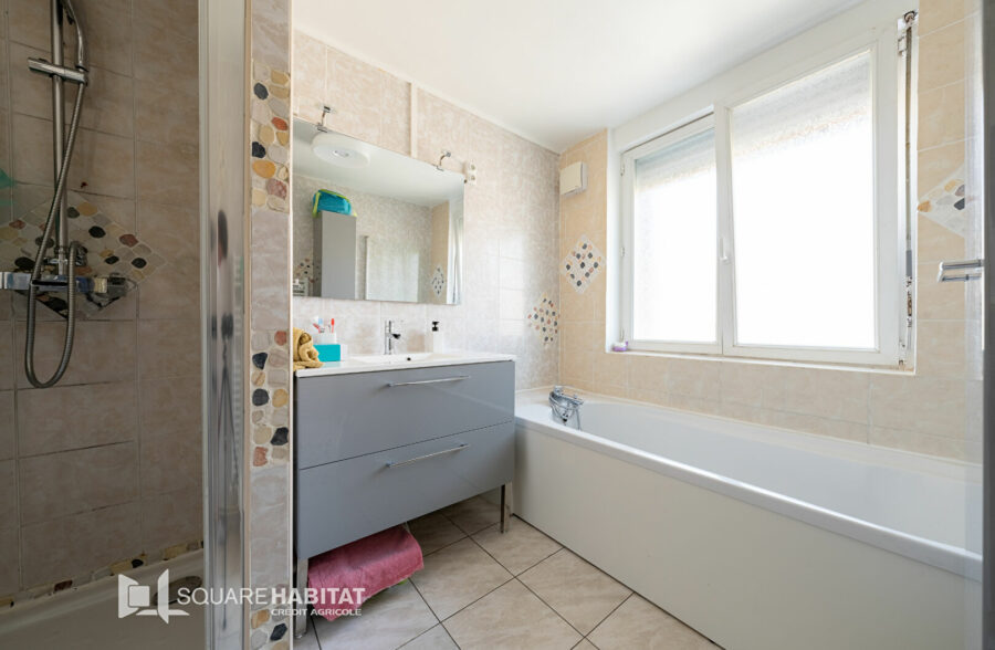 Maison  6 pièce(s) 110 m2