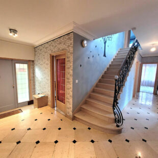 Maison Lewarde 8 pièce(s) 230 m2