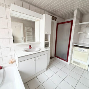 Roncq Blanc Four Semi plain-pied de plus de 100 m2