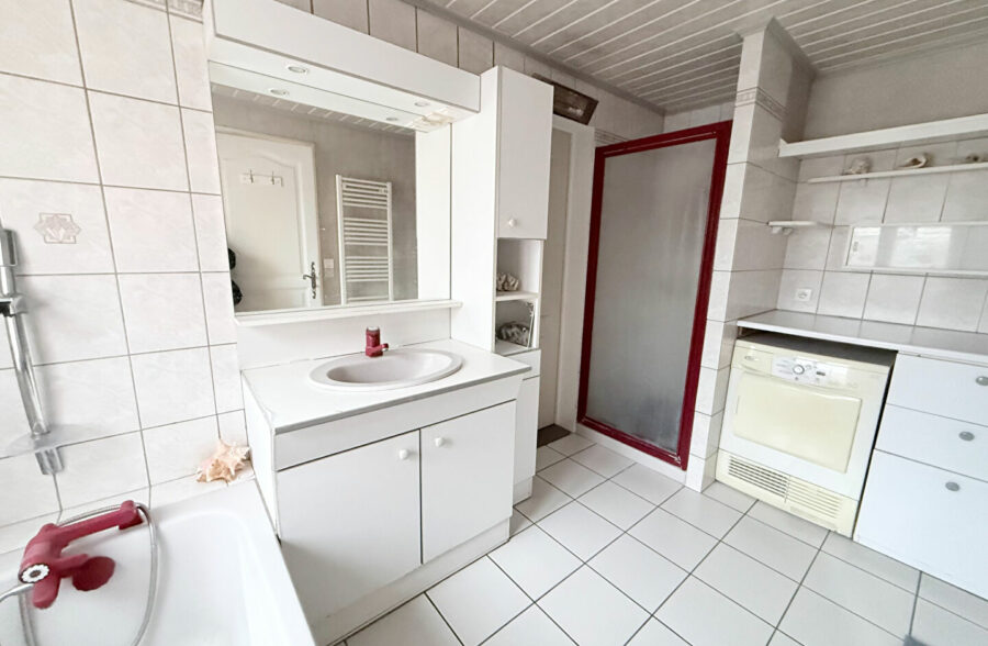 Roncq Blanc Four Semi plain-pied de plus de 100 m2