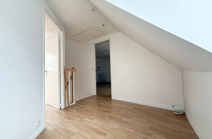 Roncq Blanc Four Semi plain-pied de plus de 100 m2