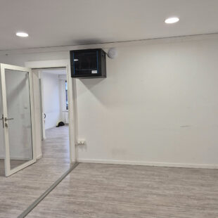 Local commercial Lens 65 m2