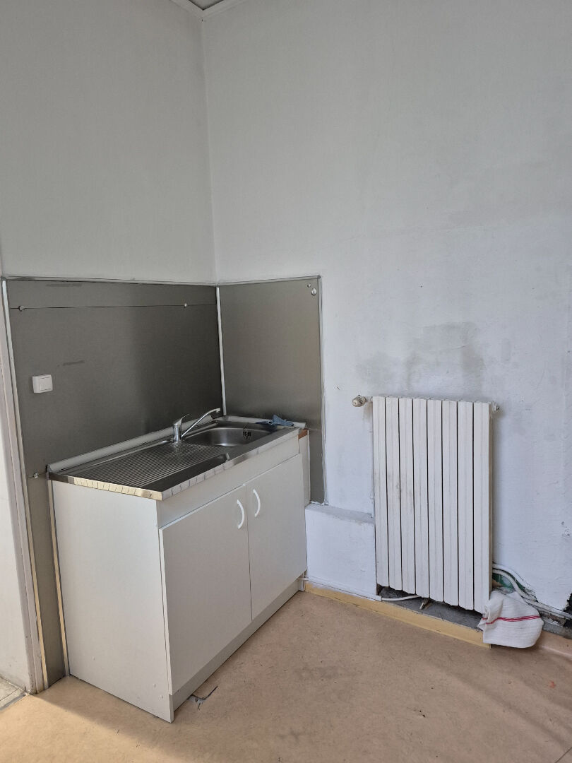 Local commercial Lens 65 m2