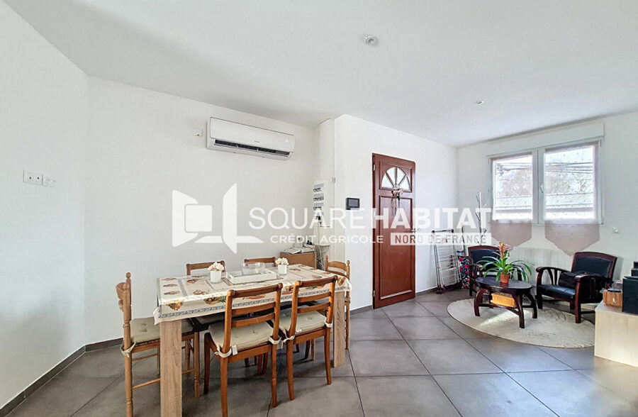 SQUARE HABITAT – MAISON SEMI-INDIVIDUELLE – GRAND GARAGE – GRAND JARDIN – APPARTEMENT INDÉPENDANT