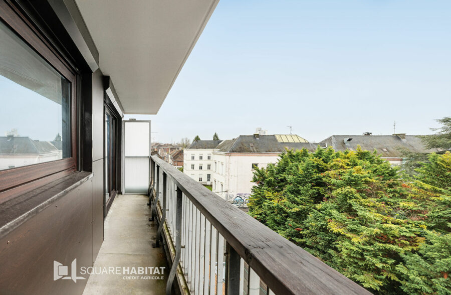 LILLE CORMONTAIGNE : Grand T2 avec balcon terrasse et cave