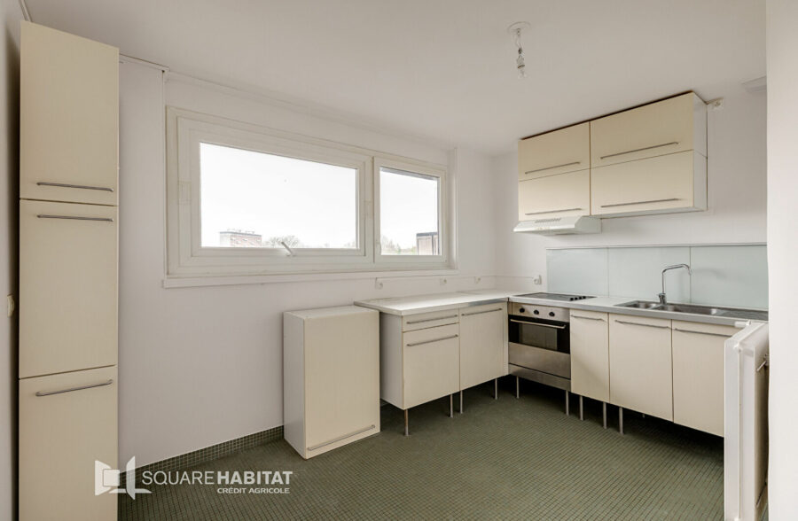 LILLE CORMONTAIGNE : Grand T2 avec balcon terrasse et cave