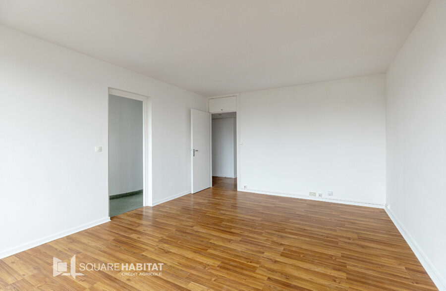 LILLE CORMONTAIGNE : Grand T2 avec balcon terrasse et cave