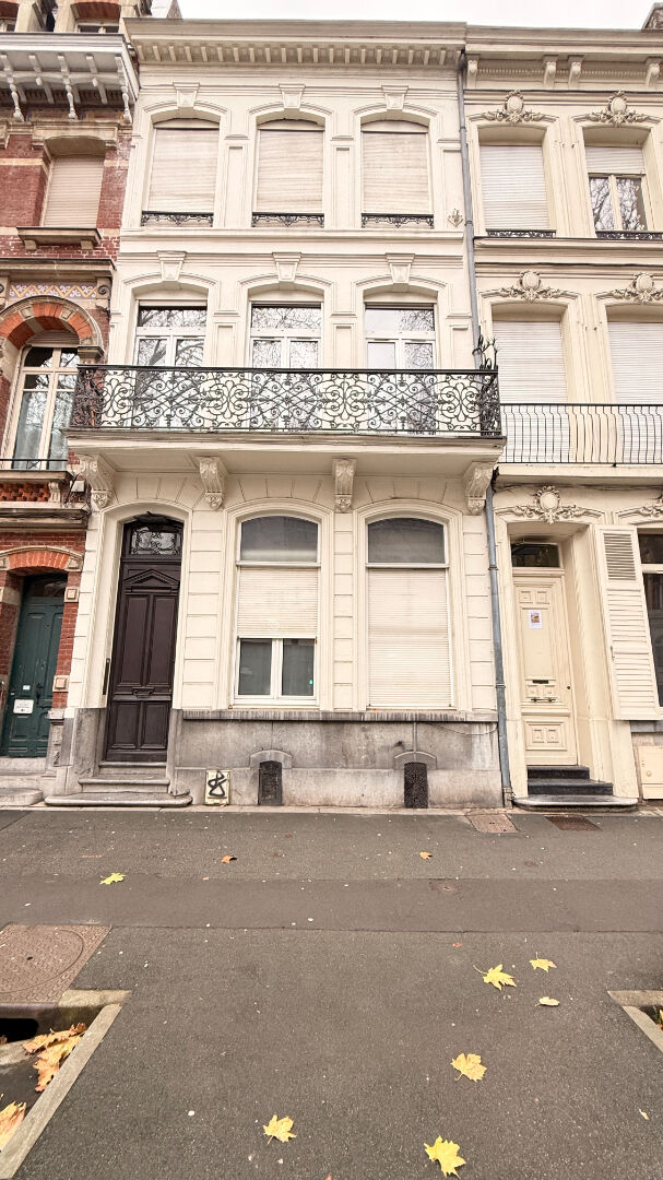 BOULEVARD VAUBAN : STUDIO ET CAVE VENDU LOUE IDEAL INVESTISSEUR