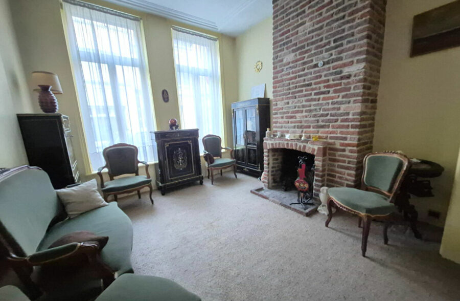 WAZEMMES / GAMBETTA : Maison 1930 4/5 chambres jardin et cave