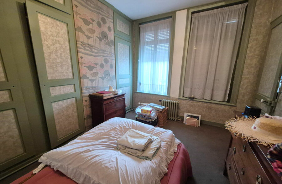 WAZEMMES / GAMBETTA : Maison 1930 4/5 chambres jardin et cave