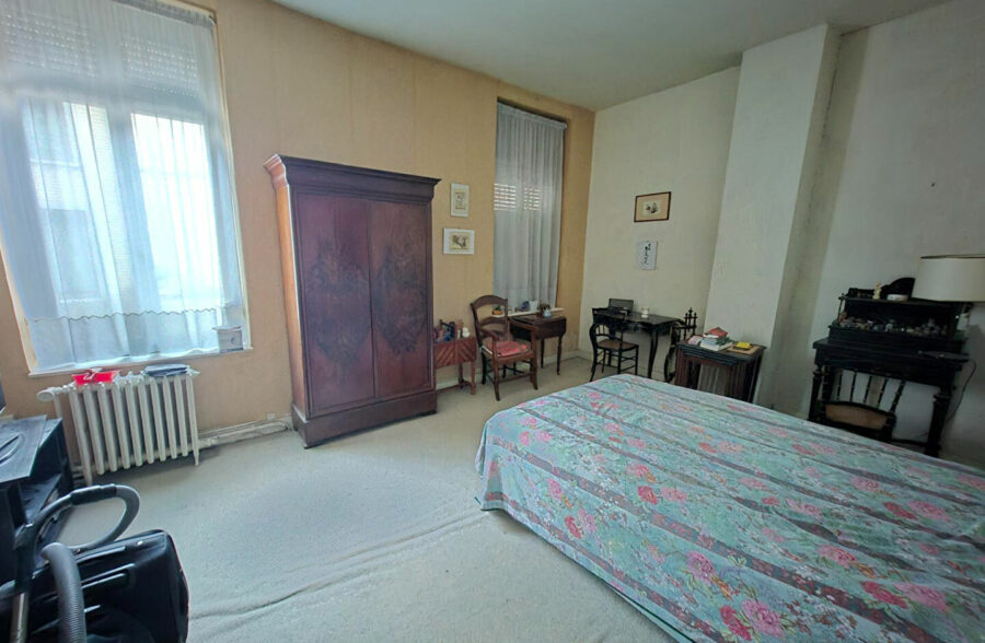 WAZEMMES / GAMBETTA : Maison 1930 4/5 chambres jardin et cave