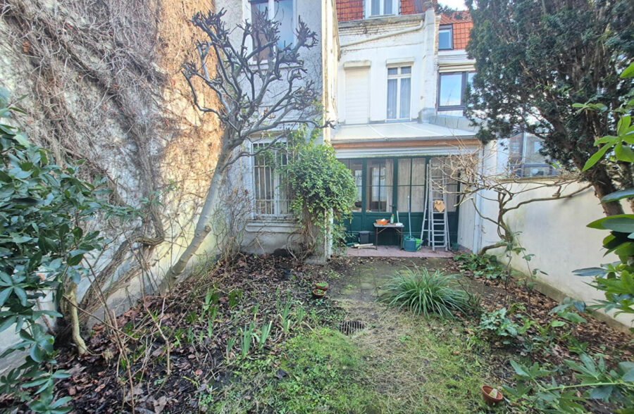 WAZEMMES / GAMBETTA : Maison 1930 4/5 chambres jardin et cave