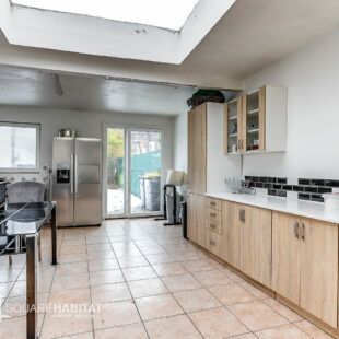 Maison 1930 Large , 5 Chambres ,Jardin ,Secteur Le Pile (Roubaix)