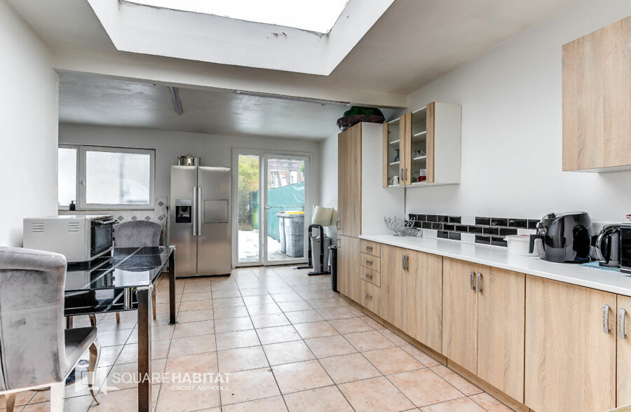 Maison 1930 Large , 5 Chambres ,Jardin ,Secteur Le Pile (Roubaix)