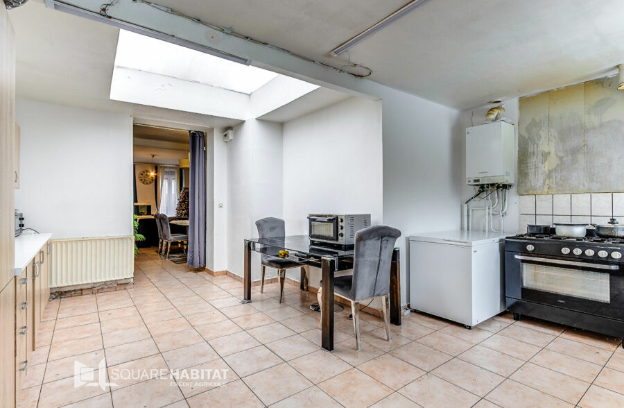 Maison 1930 Large , 5 Chambres ,Jardin ,Secteur Le Pile (Roubaix)